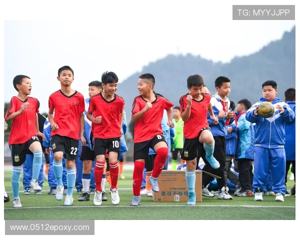 娄底队足球奋勇拼搏谱写激情绿茵新篇章