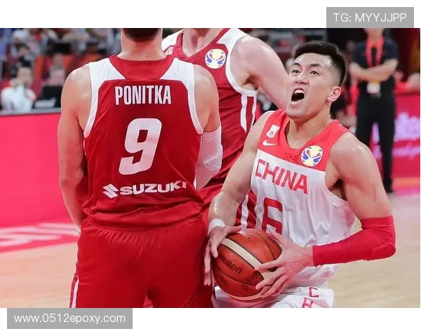 南京篮球队比赛经验引发热议球迷对战术和表现的不同看法