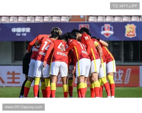 广州羽毛球队在城市联赛中的团队协作表现分析与点评