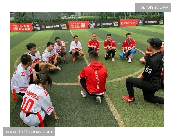 武汉羽毛球队在钻石联赛中的默契配合与战术分析