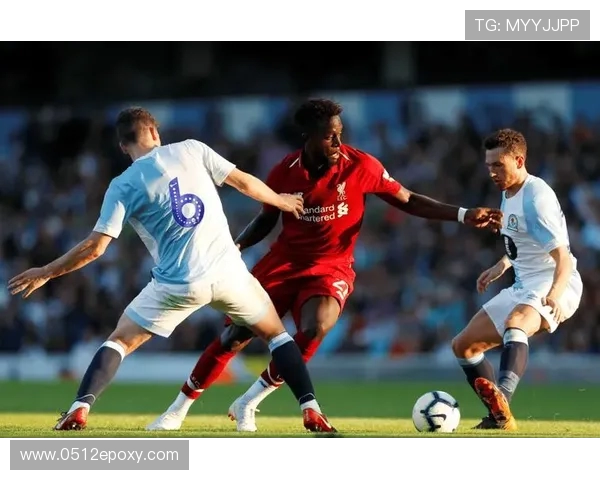 博尔顿与米德尔斯的精彩对决揭示了英冠联赛的激烈竞争与球队实力的较量 博尔顿与米德尔斯的精彩对决揭示了英冠联赛的激烈竞争与球队实力的较量